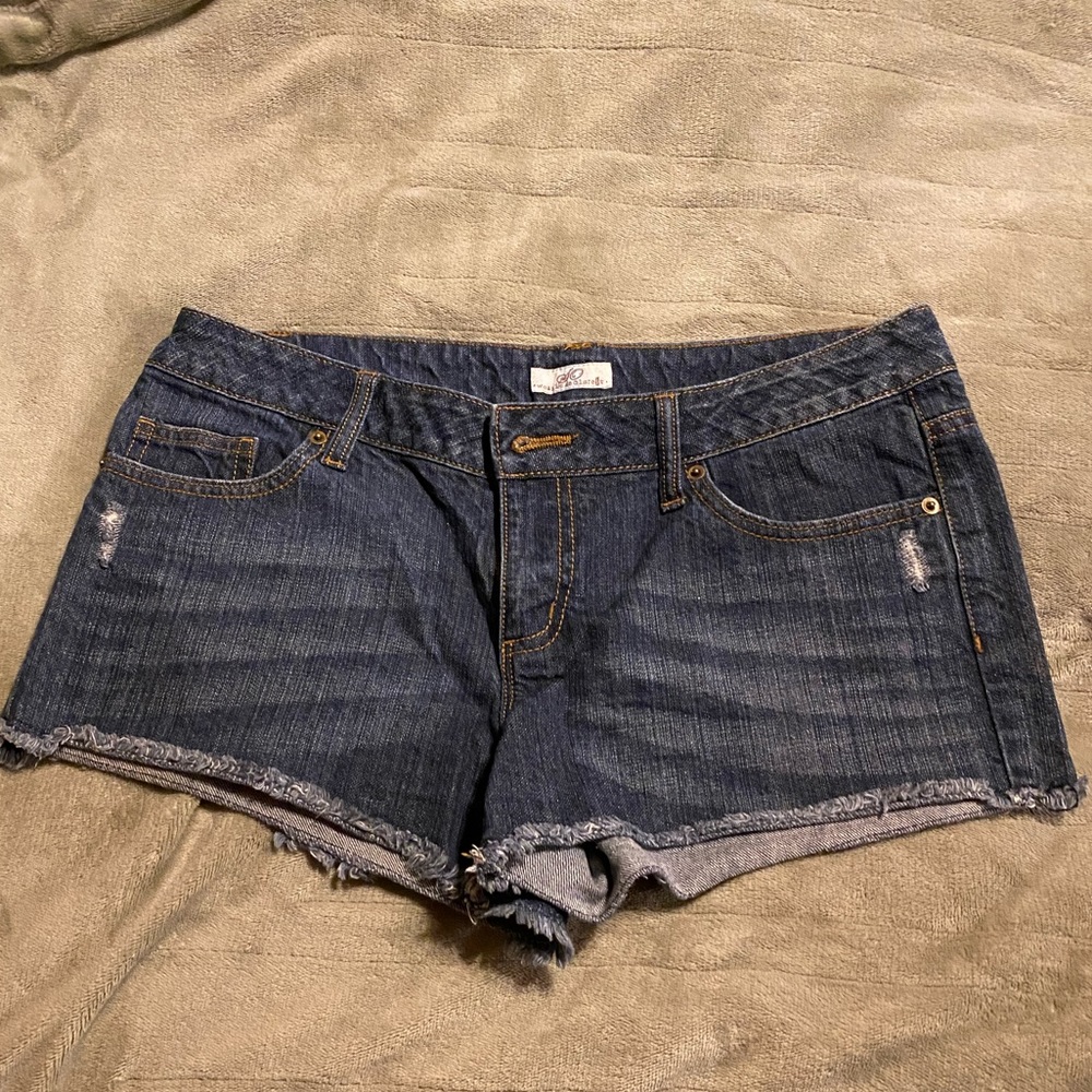 Women jean shorts new without tags 13